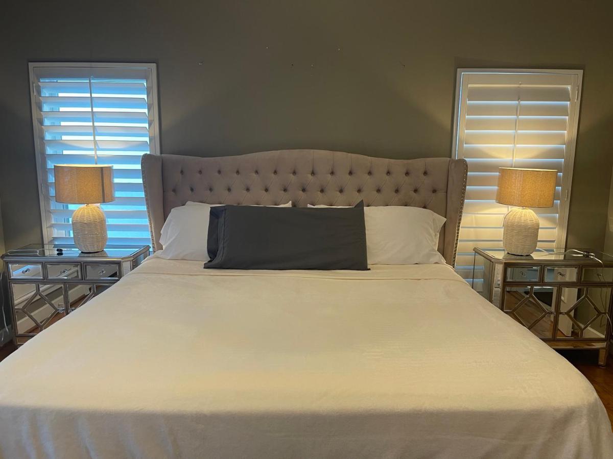 Wanderlust Villa Near Galleria Mall Хюстън Екстериор снимка