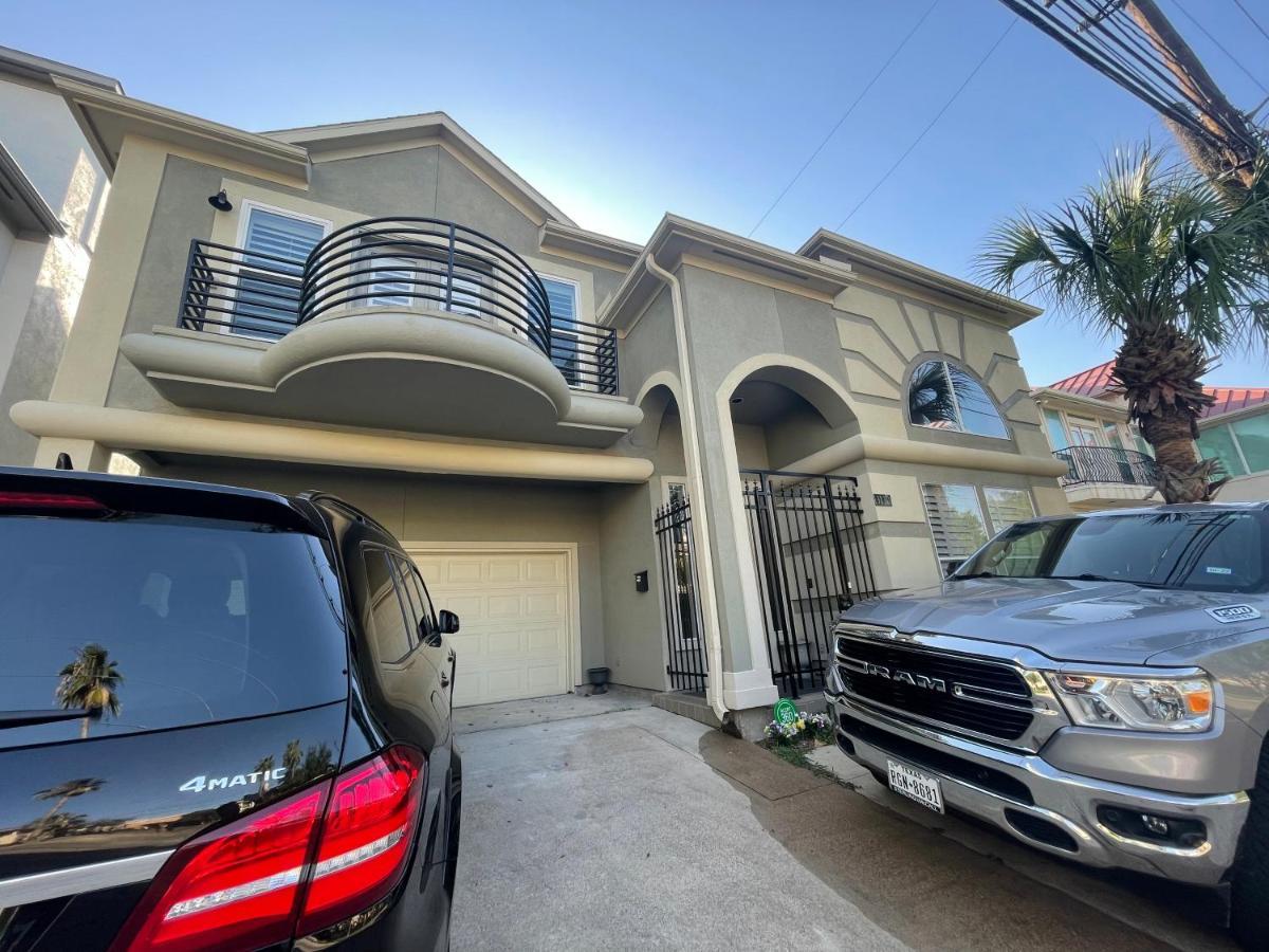 Wanderlust Villa Near Galleria Mall Хюстън Екстериор снимка