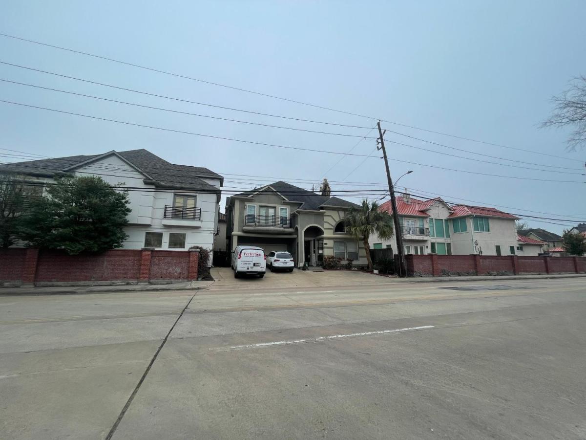 Wanderlust Villa Near Galleria Mall Хюстън Екстериор снимка