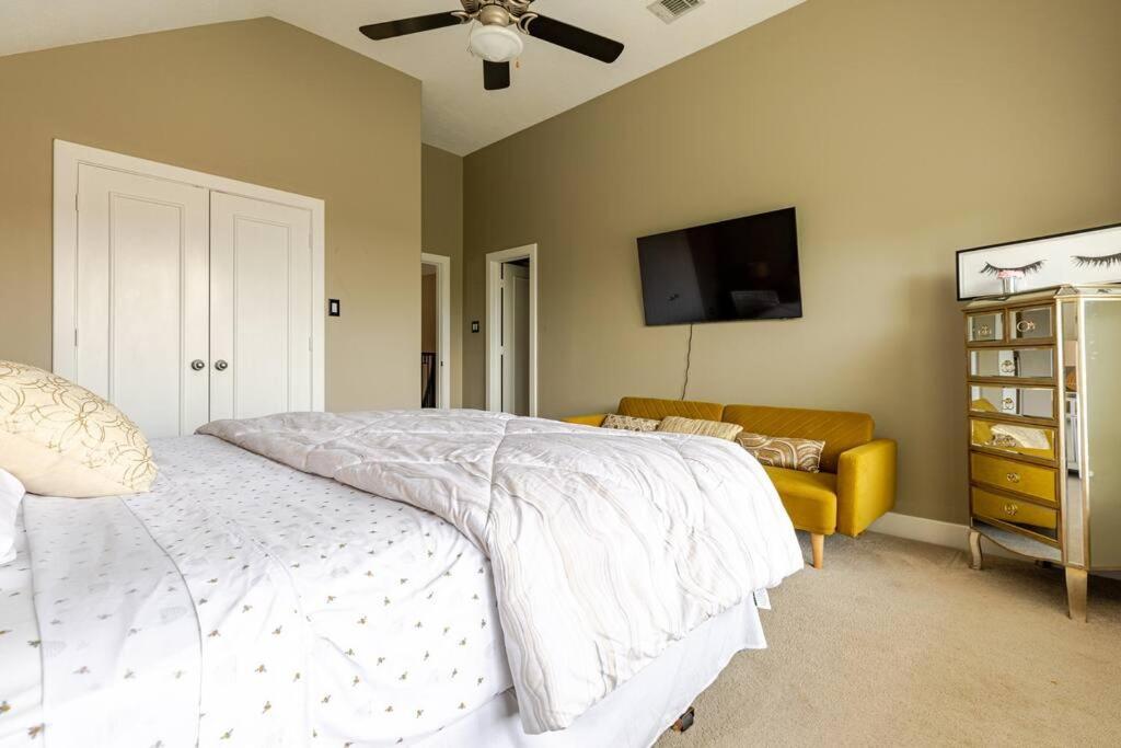 Wanderlust Villa Near Galleria Mall Хюстън Екстериор снимка