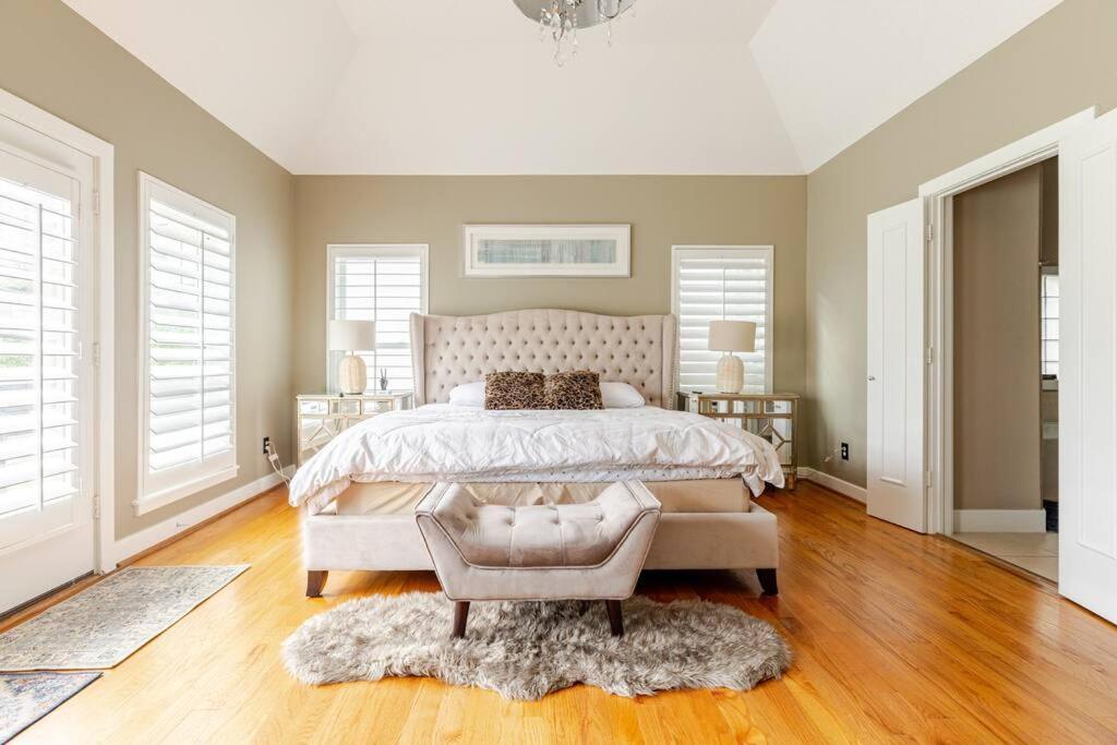 Wanderlust Villa Near Galleria Mall Хюстън Екстериор снимка